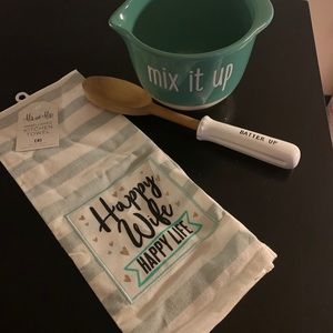 Decorative Mixing bowl, spoon, hand towel